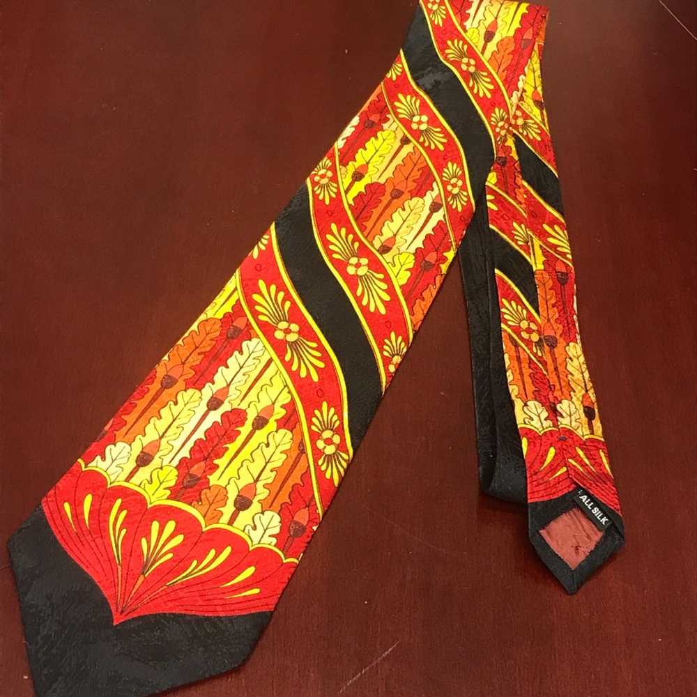 EUC Rush Limbaugh No Boundaries Silk Tie Black Red Gold